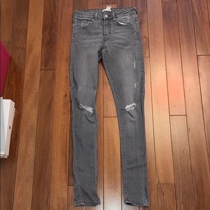 H&M Gray Ripped Skinny Jeans; Size 4